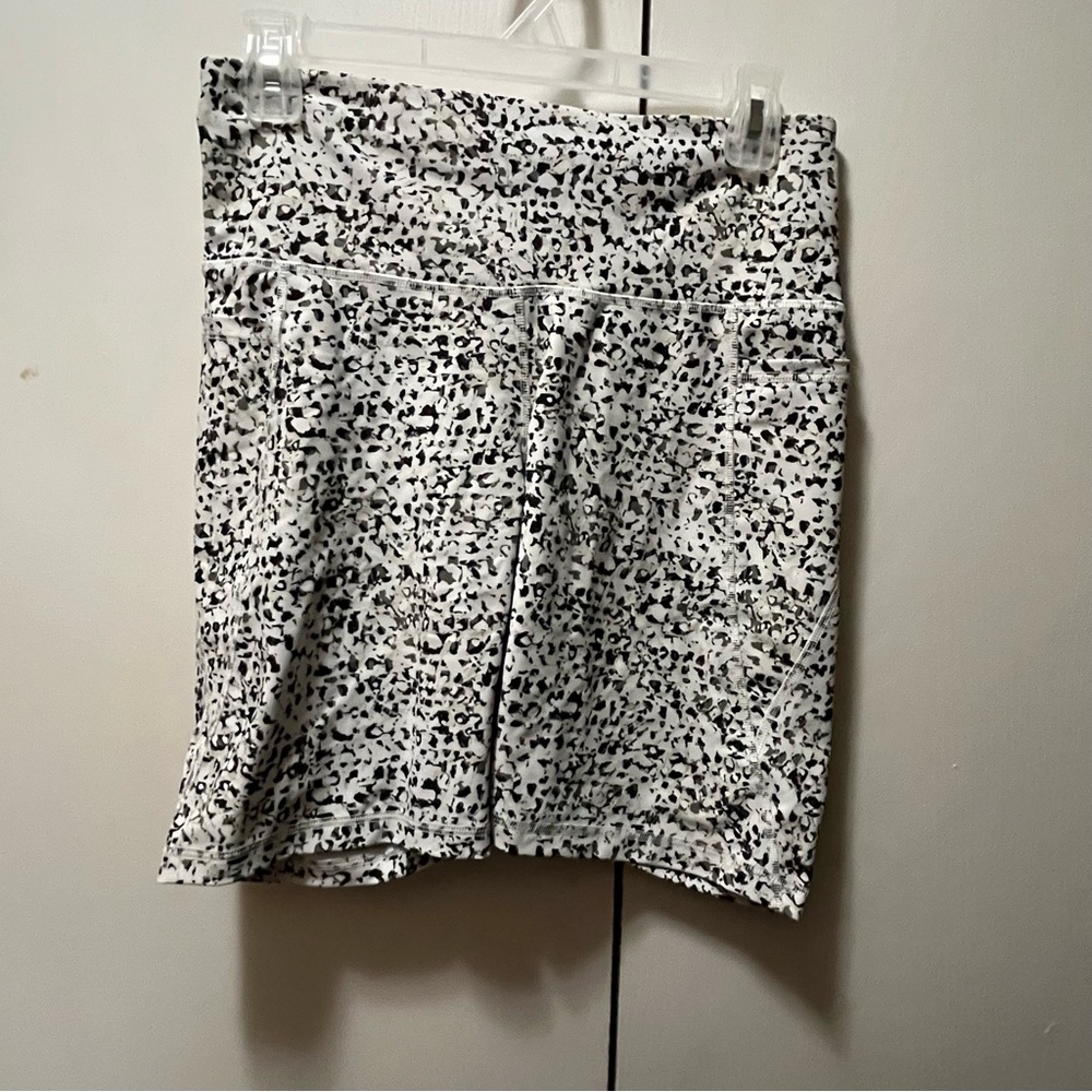 Old Navy Active Black, Cream,and White Athletic Shorts with Pockets